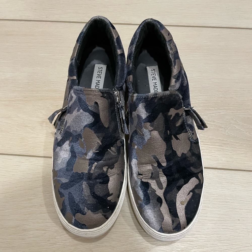 Steve Madden Camo Sneakers